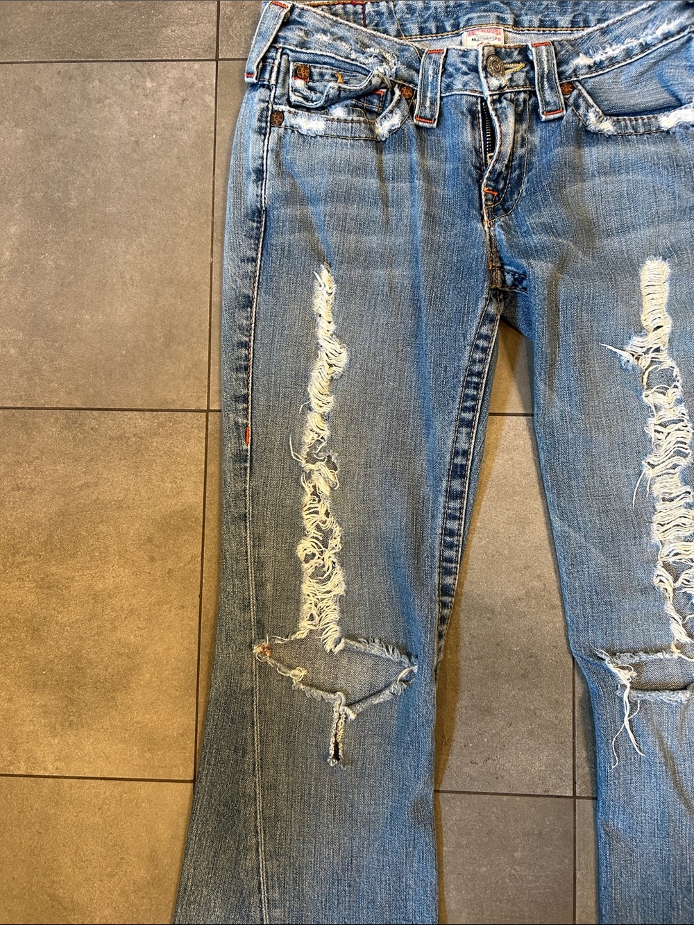True Religion Distressed, Flare ,Low Rise Joey Jeans - Picture 2 of 13